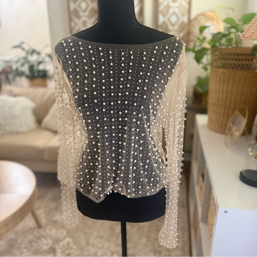 Haute Monde Elegant Black and White Blouse